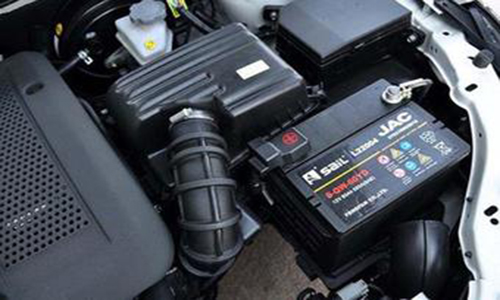 1544065991954031.jpg 汽车电池.jpg