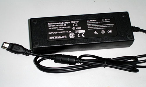 1545572324724605.jpg 电源适配器.jpg