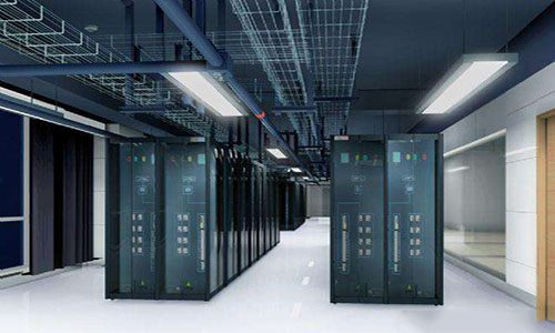 机房UPS电源.jpg 机房UPS电源.jpg