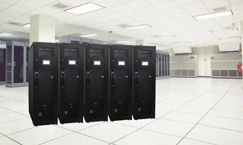 机房UPS.jpg 机房UPS.jpg